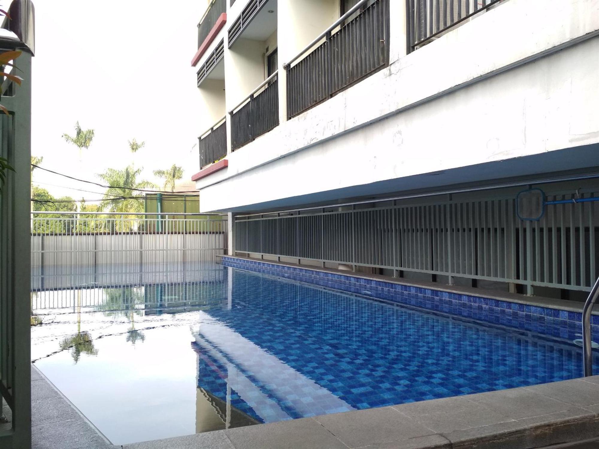 בנדונג Simply And Comfy Studio Room Apartment Beverly Dago By Travelio מראה חיצוני תמונה