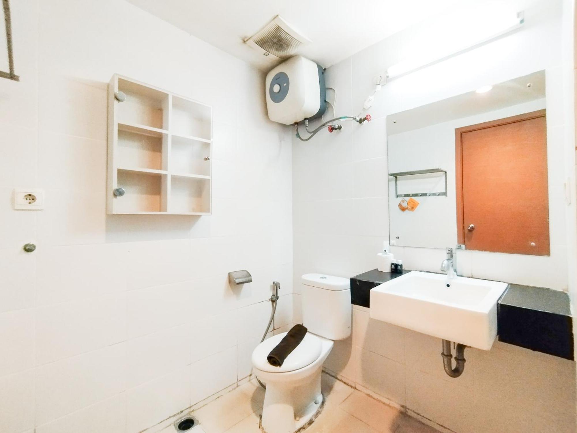 בנדונג Simply And Comfy Studio Room Apartment Beverly Dago By Travelio מראה חיצוני תמונה